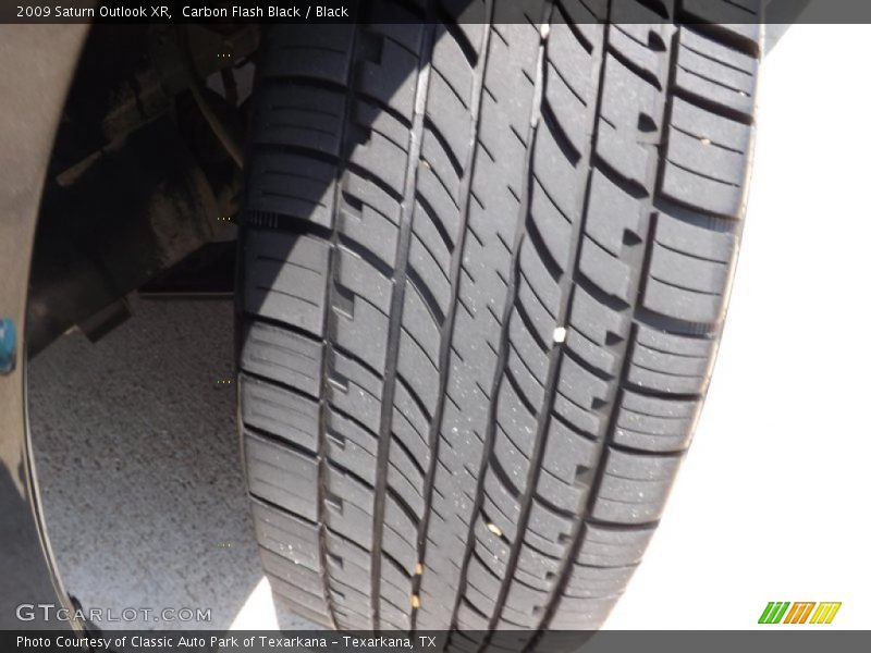 Carbon Flash Black / Black 2009 Saturn Outlook XR