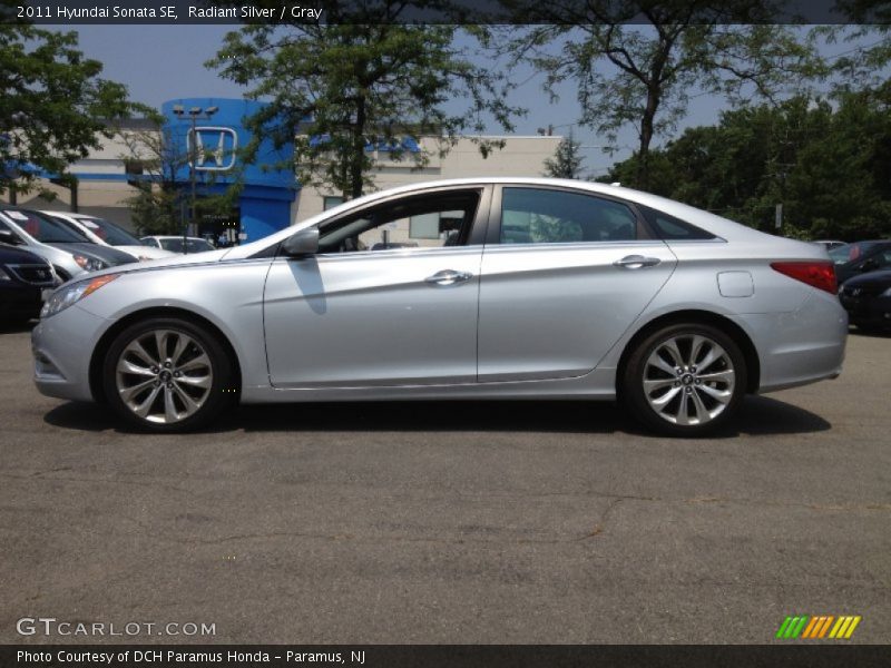 Radiant Silver / Gray 2011 Hyundai Sonata SE