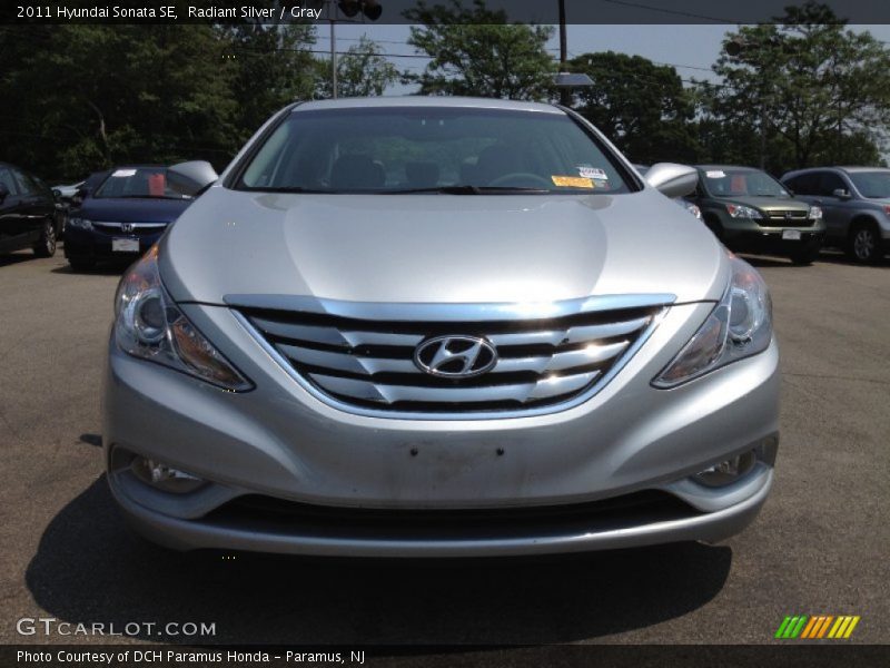 Radiant Silver / Gray 2011 Hyundai Sonata SE