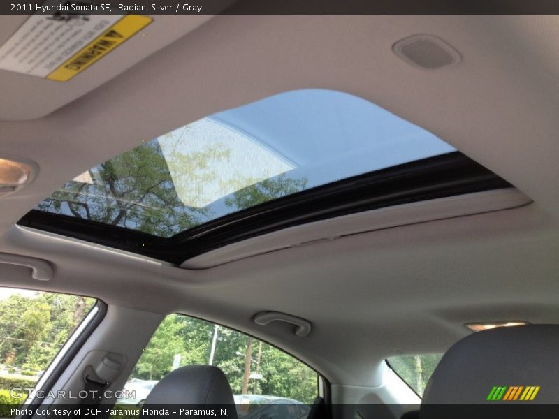 Radiant Silver / Gray 2011 Hyundai Sonata SE