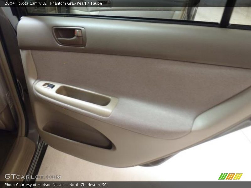 Phantom Gray Pearl / Taupe 2004 Toyota Camry LE