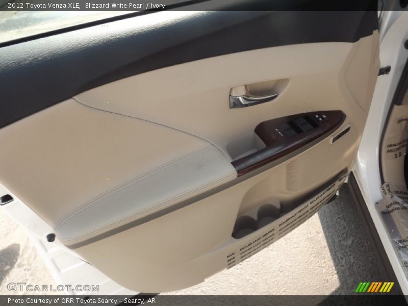 Blizzard White Pearl / Ivory 2012 Toyota Venza XLE