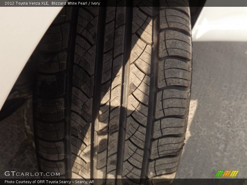 Blizzard White Pearl / Ivory 2012 Toyota Venza XLE