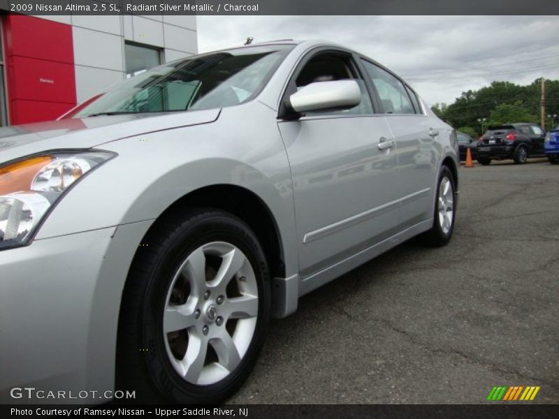 Radiant Silver Metallic / Charcoal 2009 Nissan Altima 2.5 SL