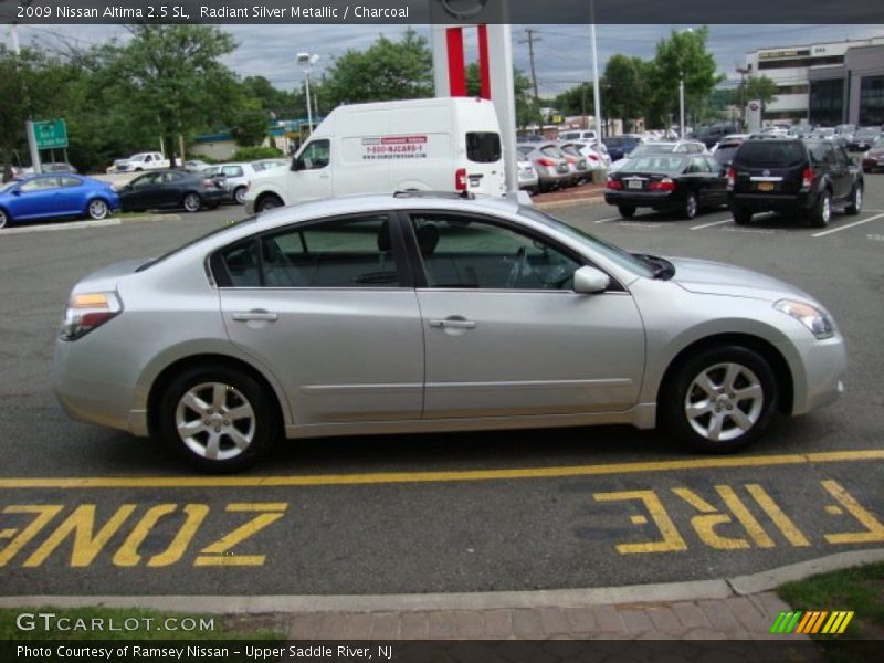 Radiant Silver Metallic / Charcoal 2009 Nissan Altima 2.5 SL