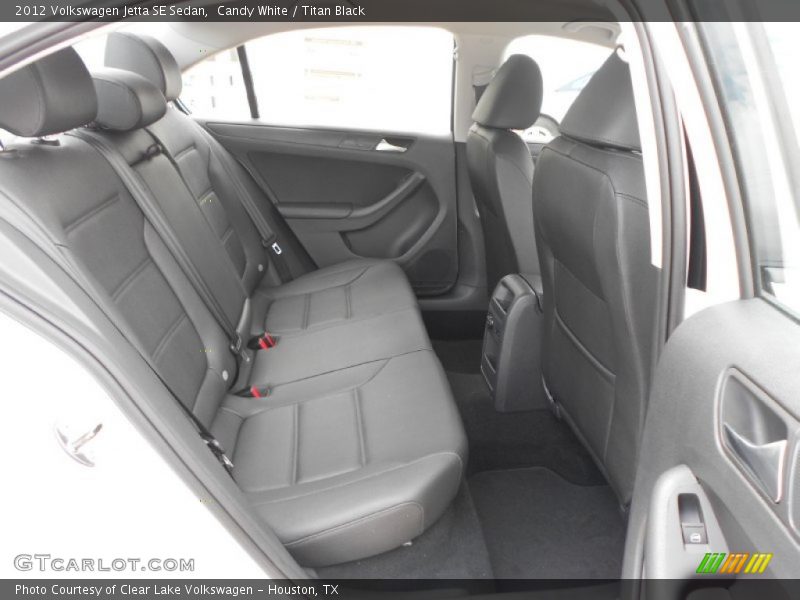 Candy White / Titan Black 2012 Volkswagen Jetta SE Sedan