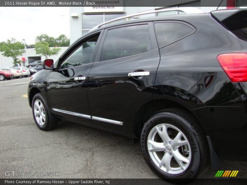 Wicked Black / Black 2011 Nissan Rogue SV AWD