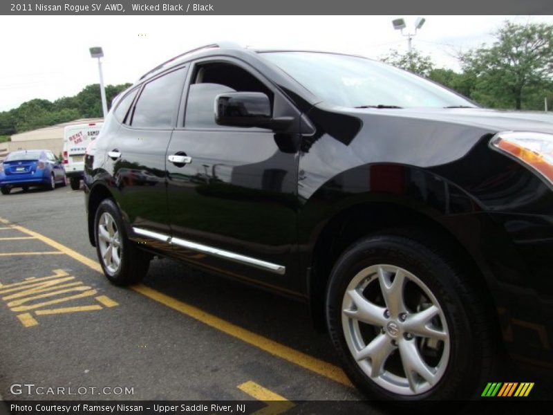 Wicked Black / Black 2011 Nissan Rogue SV AWD