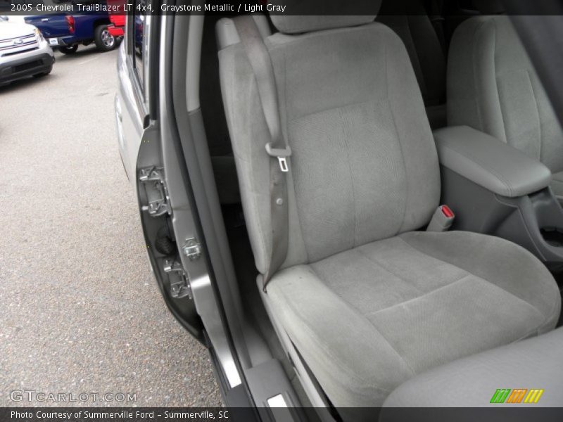 Graystone Metallic / Light Gray 2005 Chevrolet TrailBlazer LT 4x4