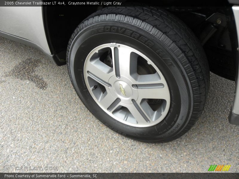Graystone Metallic / Light Gray 2005 Chevrolet TrailBlazer LT 4x4