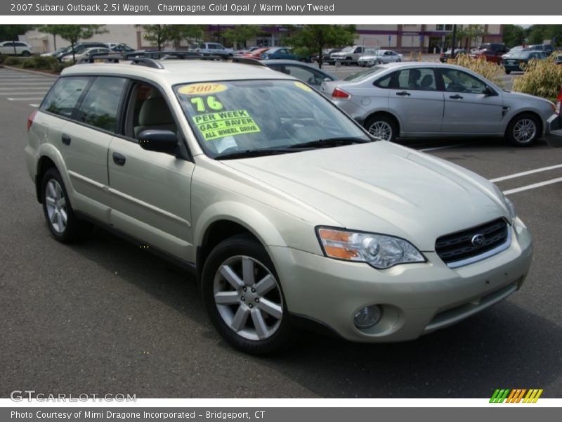 Champagne Gold Opal / Warm Ivory Tweed 2007 Subaru Outback 2.5i Wagon