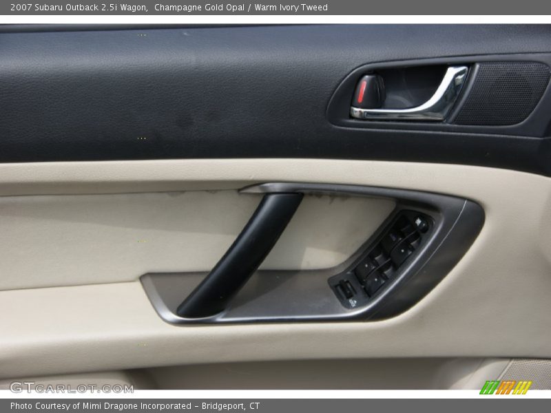 Champagne Gold Opal / Warm Ivory Tweed 2007 Subaru Outback 2.5i Wagon