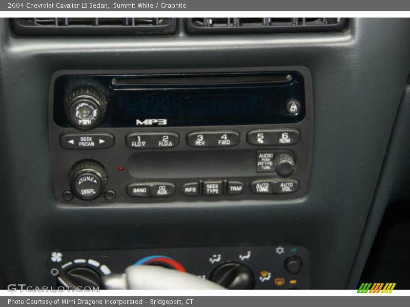 Summit White / Graphite 2004 Chevrolet Cavalier LS Sedan