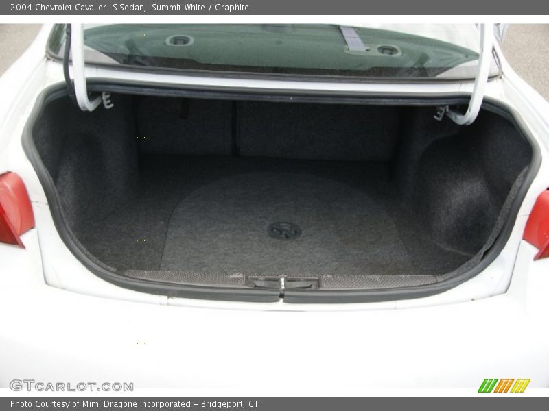 Summit White / Graphite 2004 Chevrolet Cavalier LS Sedan