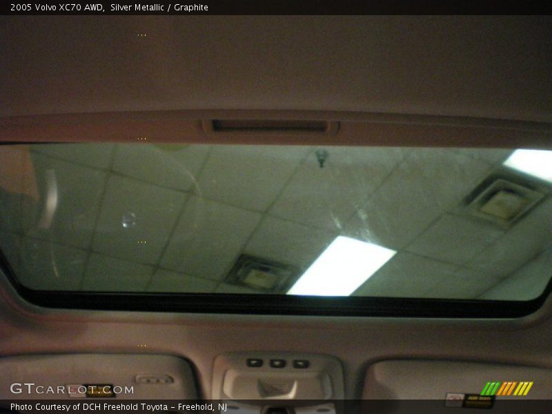Silver Metallic / Graphite 2005 Volvo XC70 AWD