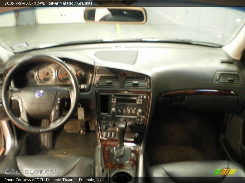 Silver Metallic / Graphite 2005 Volvo XC70 AWD