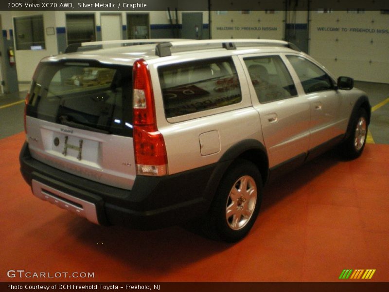 Silver Metallic / Graphite 2005 Volvo XC70 AWD