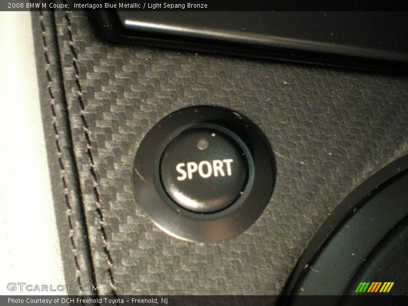 Controls of 2008 M Coupe