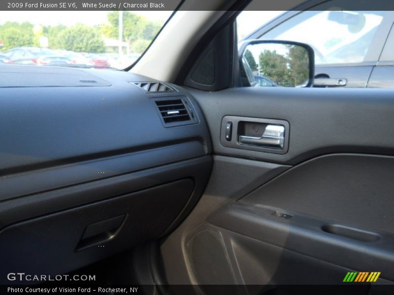 White Suede / Charcoal Black 2009 Ford Fusion SE V6