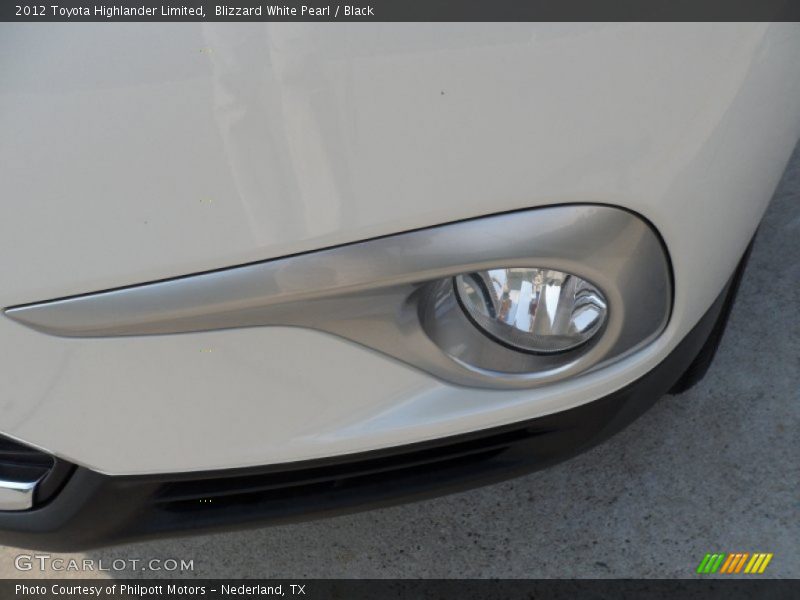 Blizzard White Pearl / Black 2012 Toyota Highlander Limited