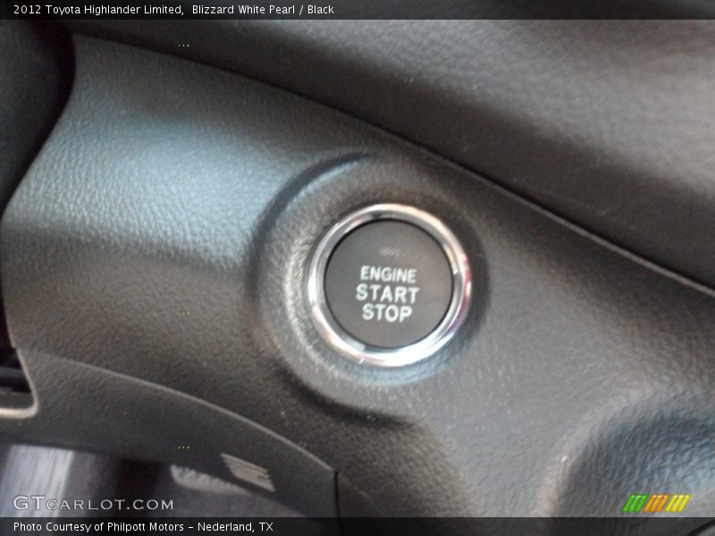 Blizzard White Pearl / Black 2012 Toyota Highlander Limited