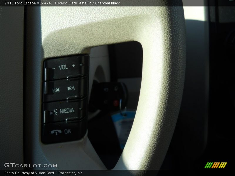 Tuxedo Black Metallic / Charcoal Black 2011 Ford Escape XLS 4x4