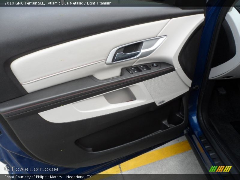 Door Panel of 2010 Terrain SLE