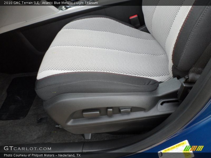 Front Seat of 2010 Terrain SLE
