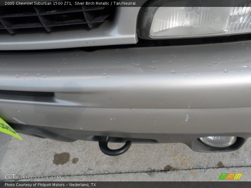 Silver Birch Metallic / Tan/Neutral 2005 Chevrolet Suburban 1500 Z71