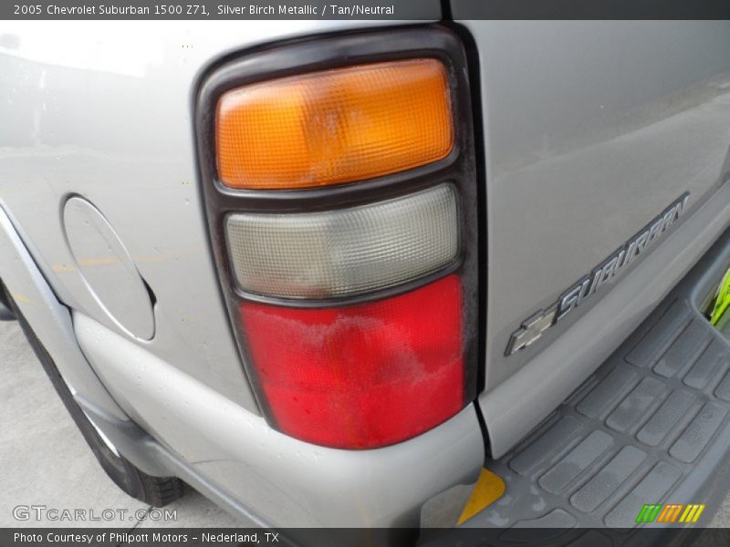 Silver Birch Metallic / Tan/Neutral 2005 Chevrolet Suburban 1500 Z71