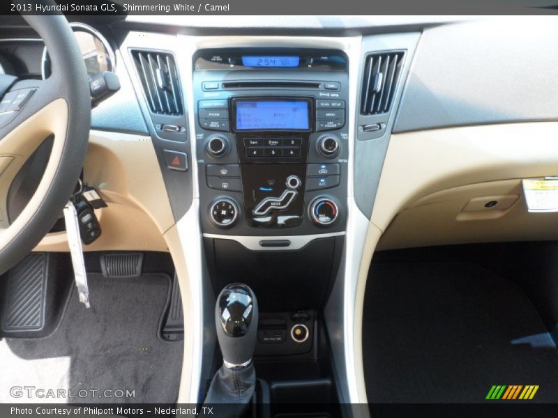 Shimmering White / Camel 2013 Hyundai Sonata GLS