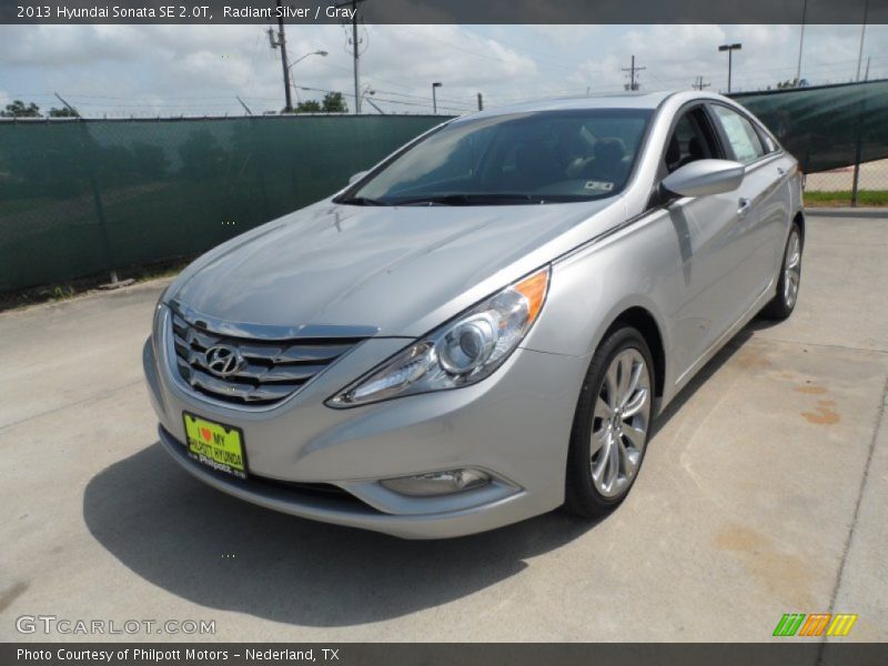 Radiant Silver / Gray 2013 Hyundai Sonata SE 2.0T