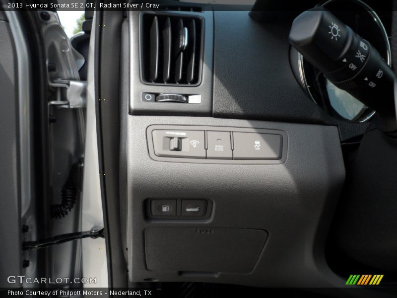 Radiant Silver / Gray 2013 Hyundai Sonata SE 2.0T