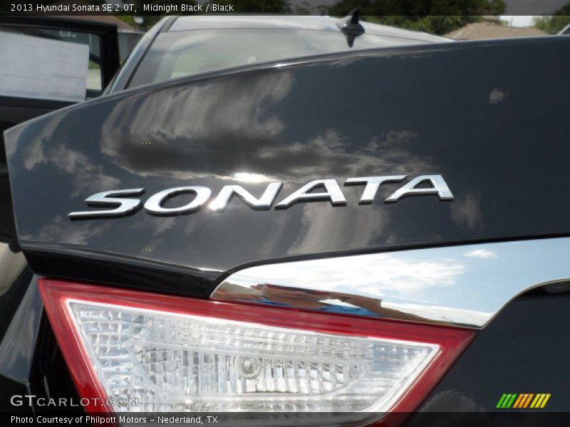  2013 Sonata SE 2.0T Logo