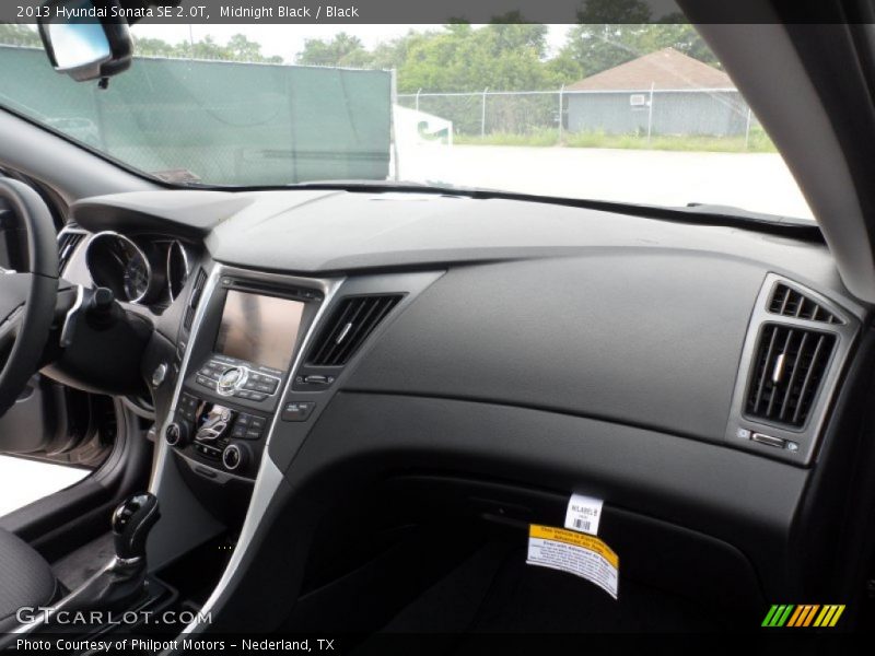 Midnight Black / Black 2013 Hyundai Sonata SE 2.0T