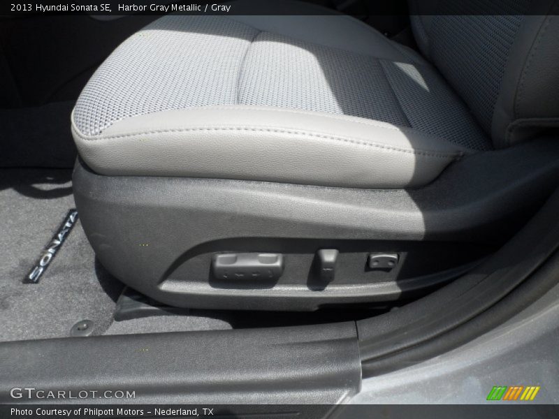 Harbor Gray Metallic / Gray 2013 Hyundai Sonata SE