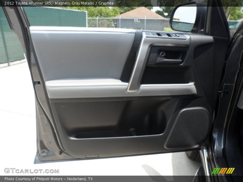 Magnetic Gray Metallic / Graphite 2012 Toyota 4Runner SR5