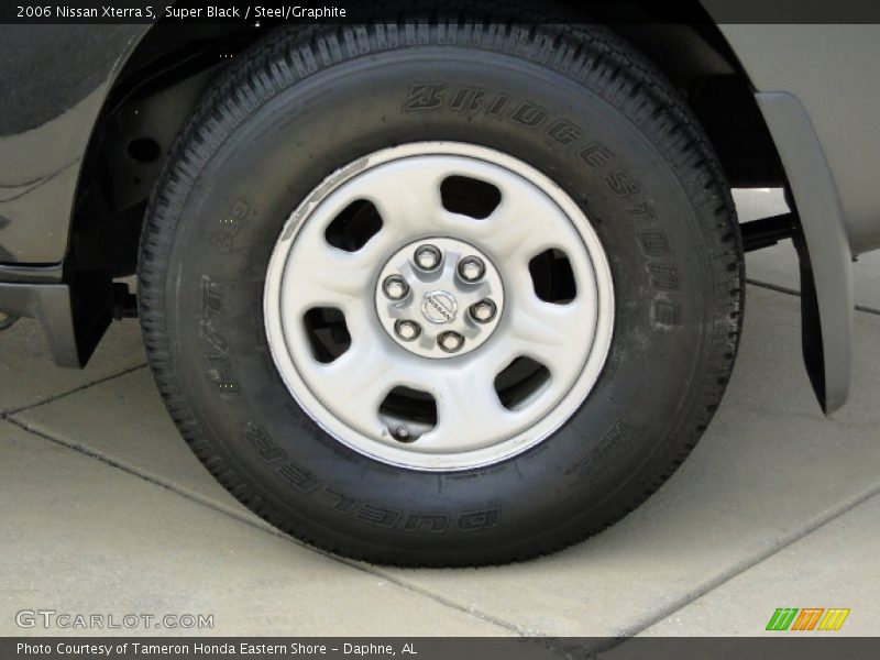  2006 Xterra S Wheel