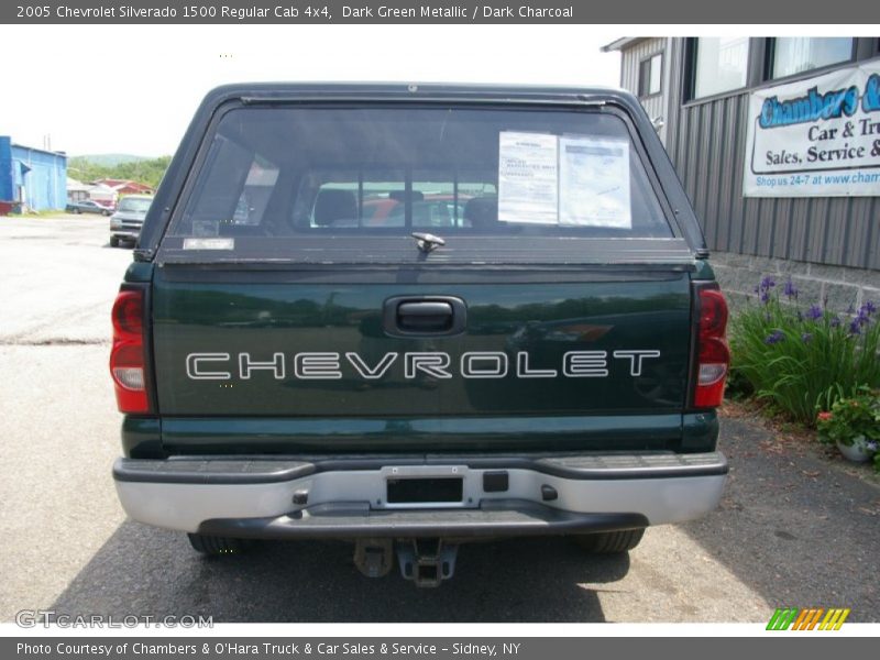 Dark Green Metallic / Dark Charcoal 2005 Chevrolet Silverado 1500 Regular Cab 4x4