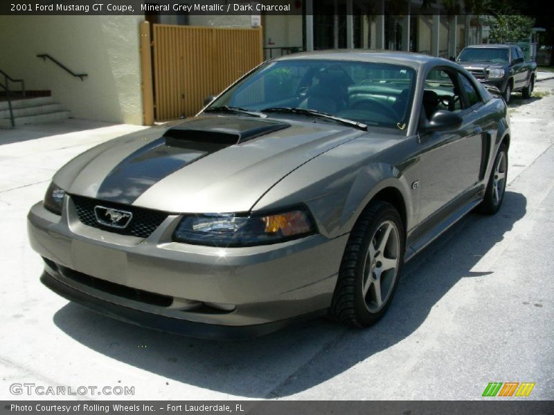 Front 3/4 View of 2001 Mustang GT Coupe