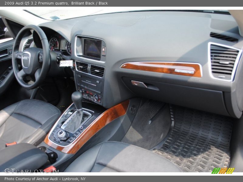 Brilliant Black / Black 2009 Audi Q5 3.2 Premium quattro