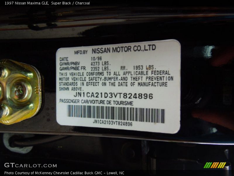 Super Black / Charcoal 1997 Nissan Maxima GLE