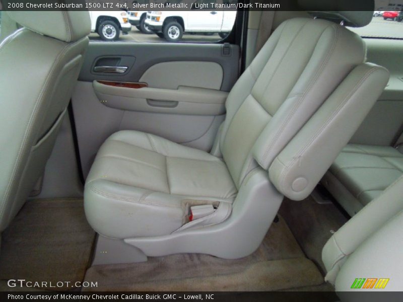 Silver Birch Metallic / Light Titanium/Dark Titanium 2008 Chevrolet Suburban 1500 LTZ 4x4