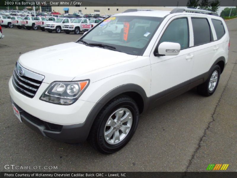 Clear White / Gray 2009 Kia Borrego LX V6