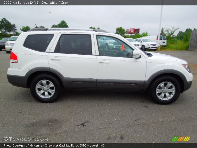 Clear White / Gray 2009 Kia Borrego LX V6