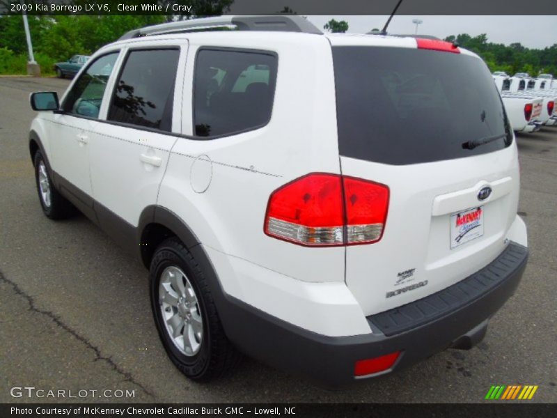 Clear White / Gray 2009 Kia Borrego LX V6