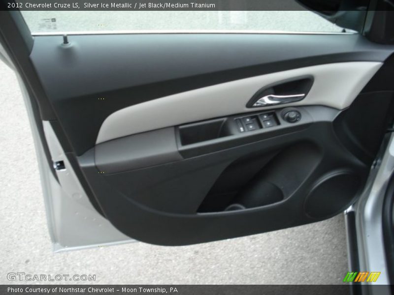 Silver Ice Metallic / Jet Black/Medium Titanium 2012 Chevrolet Cruze LS