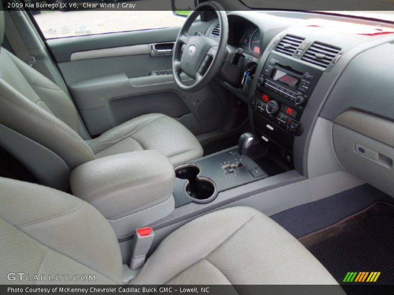 Clear White / Gray 2009 Kia Borrego LX V6