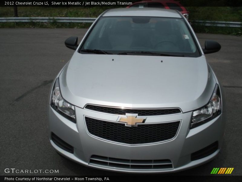 Silver Ice Metallic / Jet Black/Medium Titanium 2012 Chevrolet Cruze LS