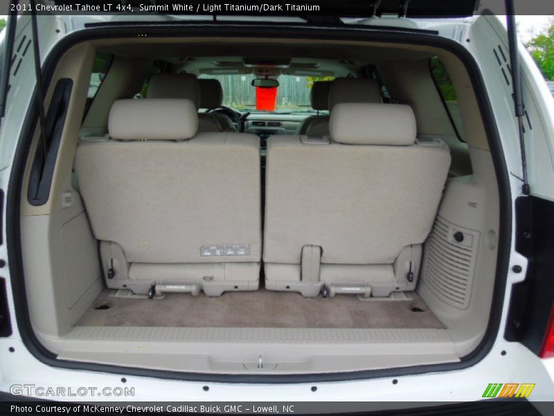 Summit White / Light Titanium/Dark Titanium 2011 Chevrolet Tahoe LT 4x4